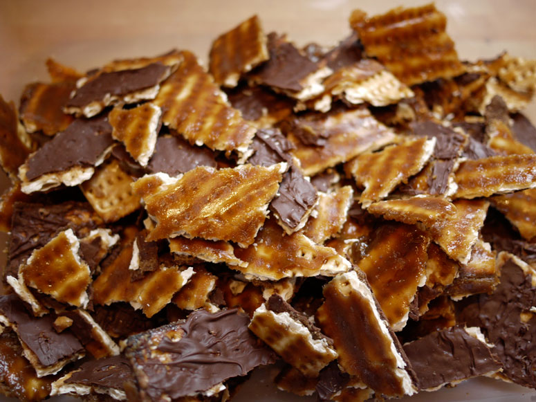 Matzo Toffee Brittle