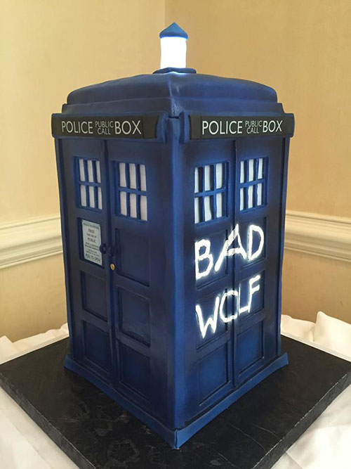 Dr Who Tardis Police Call Box Cake