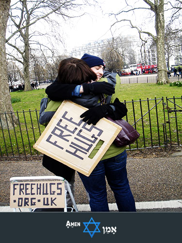 Free Hugs